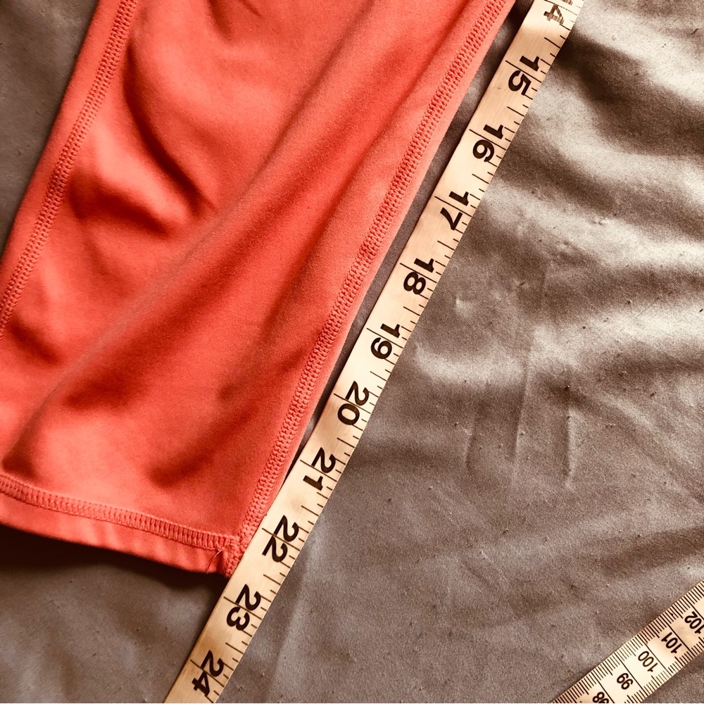 Fabletics Motion 365 Leggings - Picture 8 of 8